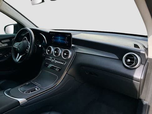 Used 2021 Mercedes-Benz GLC 300 image 47