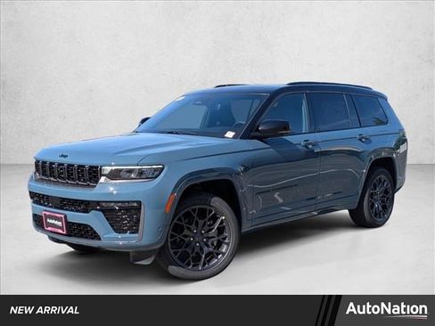 New 2026 Jeep Grand Cherokee L Summit w/ Obsidian Package AWD/4WD image 1