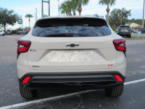 New 2026 Chevrolet Trax RS w/ Driver Confidence Package image 5