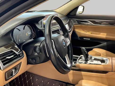 Used 2016 BMW 740i RWD image 18