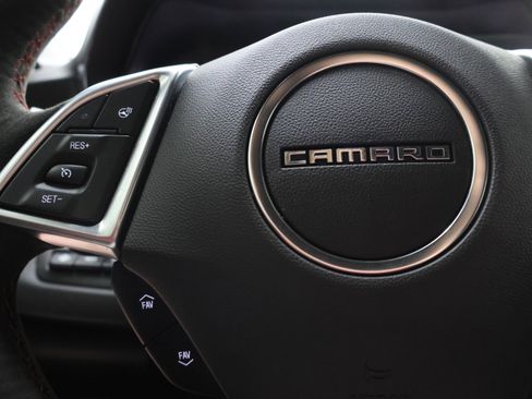 Used 2021 Chevrolet Camaro ZL1 RWD image 15