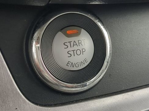 Certified 2024 Nissan Murano SV image 28