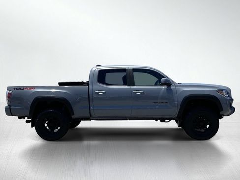 Certified 2020 Toyota Tacoma TRD Off-Road w/ Technology Package AWD/4WD image 10