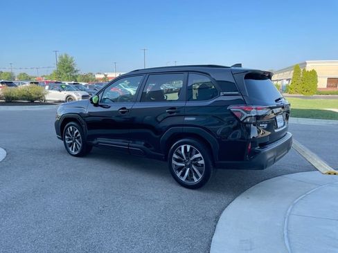 Used 2026 Subaru Forester Touring AWD/4WD image 3