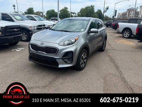 Used 2021 Kia Sportage LX image 1