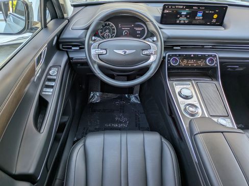 Certified 2023 Genesis GV80 2.5T image 11