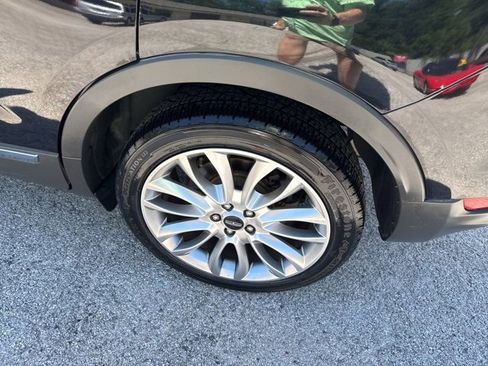 Used 2017 Lincoln MKC Reserve w/ Lincoln MKC Climate Package image 22