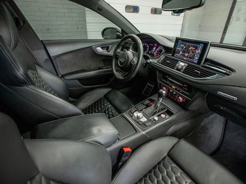 Used 2018 Audi RS 7 Performance w/ Cold Weather Package image 19