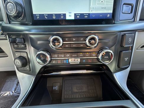 Used 2022 Ford F150 Limited AWD/4WD image 11