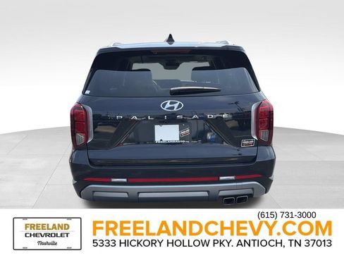 Used 2023 Hyundai Palisade Limited FWD image 4