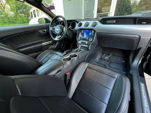 Used 2022 Ford Mustang Premium RWD image 20