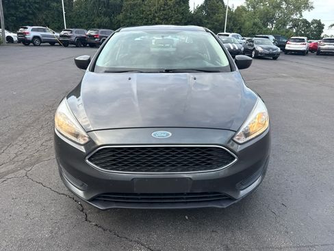 Used 2018 Ford Focus SE FWD image 8