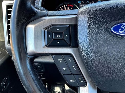 Used 2019 Ford F150 Platinum w/ Equipment Group 701A Luxury image 20