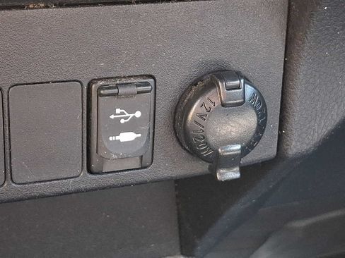 Used 2014 Toyota RAV4 Limited AWD/4WD image 27