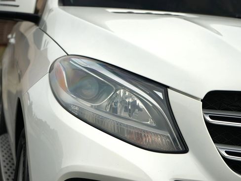 Used 2019 Mercedes-Benz GLE 400 4MATIC image 7