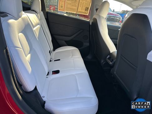 Used 2023 Tesla Model Y Performance image 45