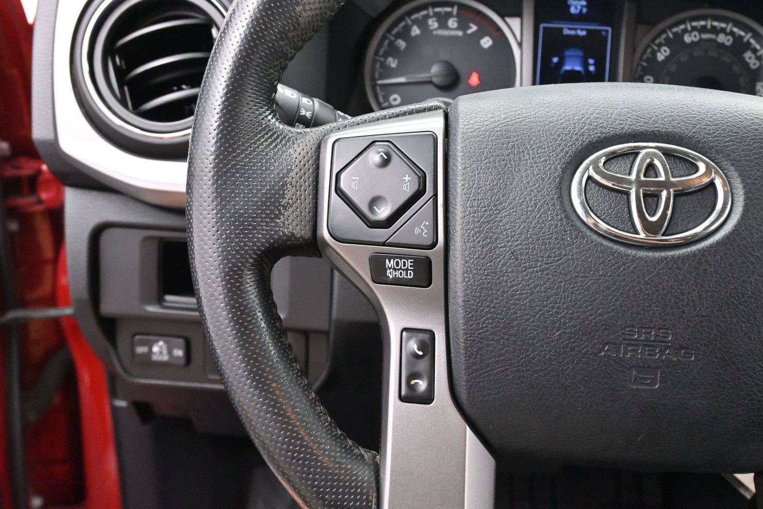 Used 2016 Toyota Tacoma SR5 w/ Towing Package RWD image 16