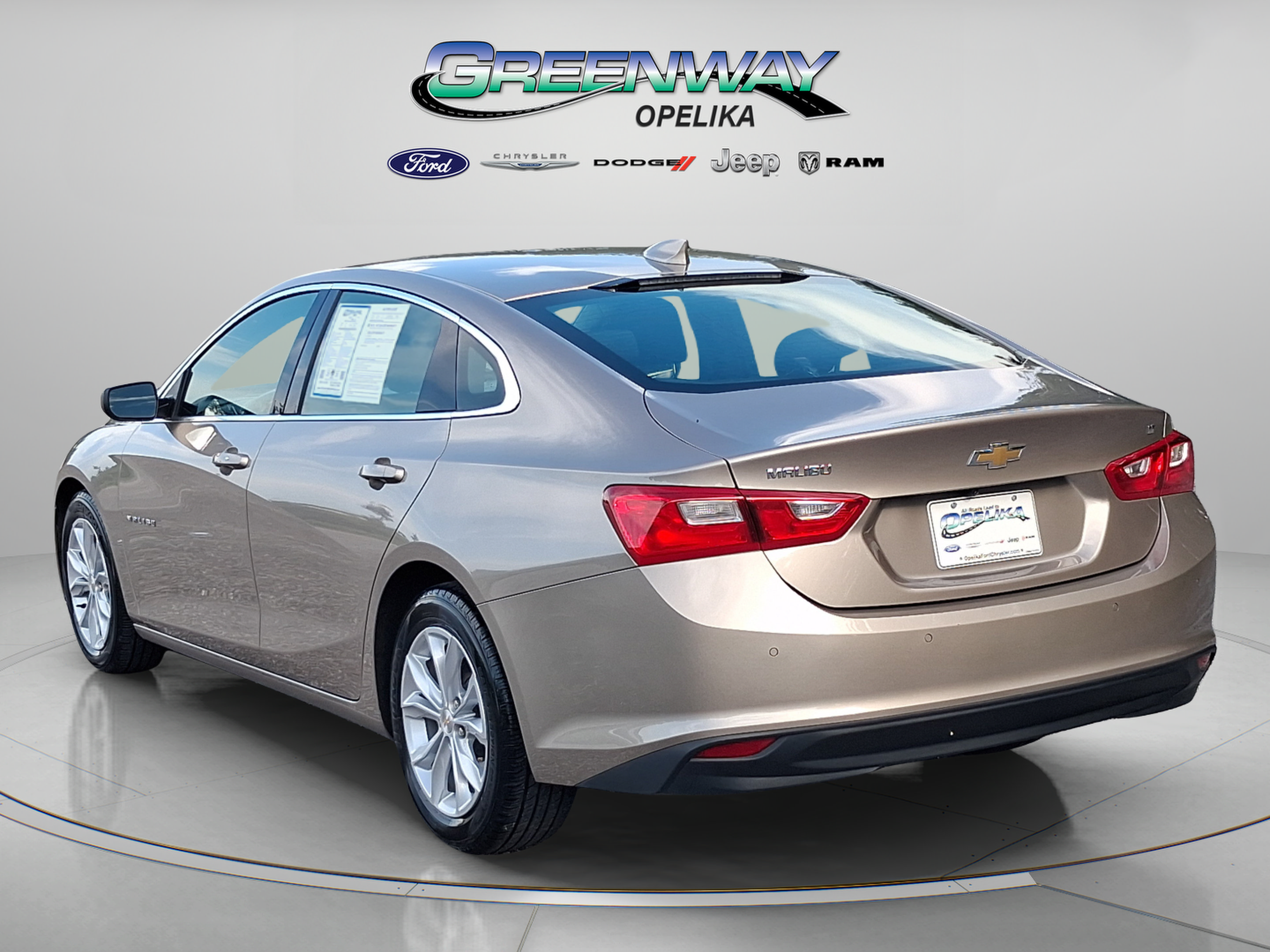 Used 2025 Chevrolet Malibu LT FWD image 5