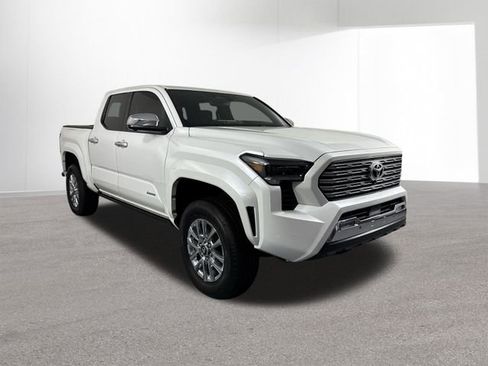 Used 2024 Toyota Tacoma Limited w/ Limited Package (LT) AWD/4WD image 3