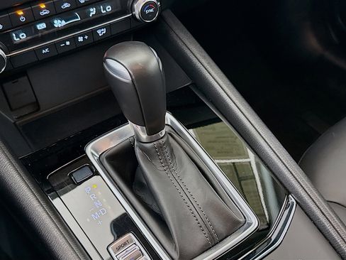 Used 2025 MAZDA CX-5 AWD 2.5 S w/ Select Package image 17