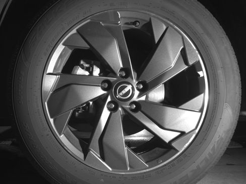 Used 2025 Nissan Rogue SV FWD image 12