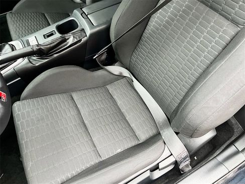 Used 2022 Toyota GR86 image 19