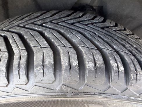 Used 2017 Volvo XC90 T5 Momentum w/ Vision Package image 34