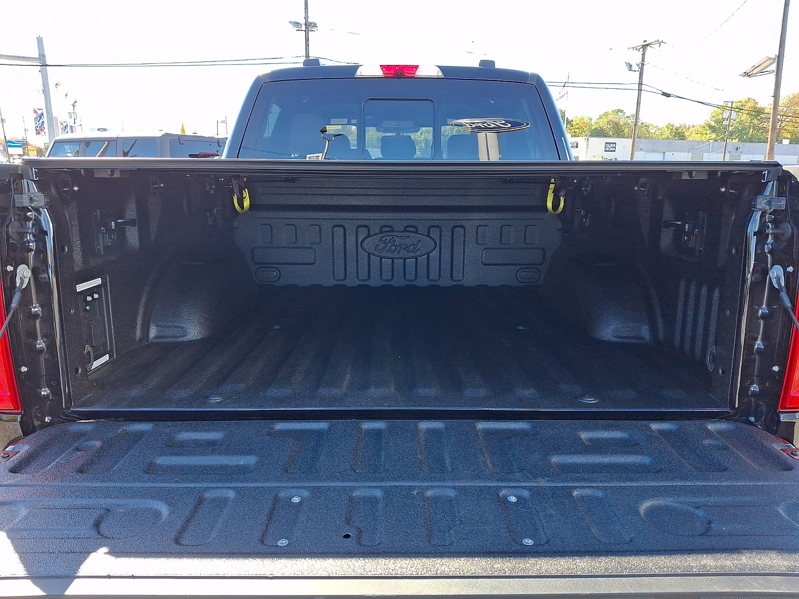 Certified 2021 Ford F150 Platinum w/ Trailer Tow Package AWD/4WD image 31
