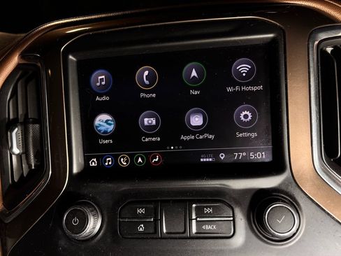 Used 2019 Chevrolet Silverado 1500 High Country w/ Technology Package AWD/4WD image 14