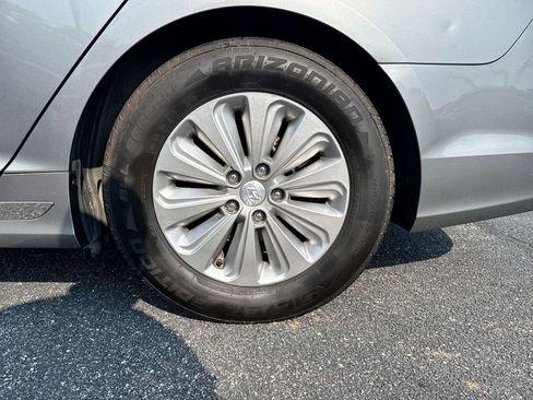 Used 2017 Hyundai Sonata SE FWD image 26