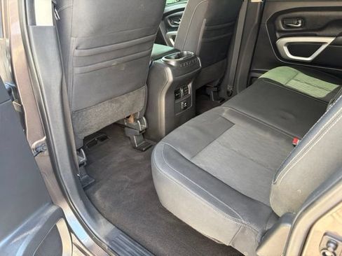 Used 2018 Nissan Titan SV w/ SV Convenience Package AWD/4WD image 31