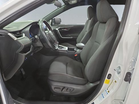Used 2022 Toyota RAV4 SE w/ Carpet Mat Package (TMS) AWD/4WD image 7