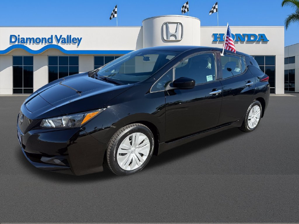 Used 2024 Nissan Leaf S FWD image 3