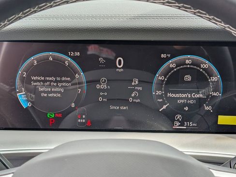 New 2026 Volkswagen Tiguan SE image 18