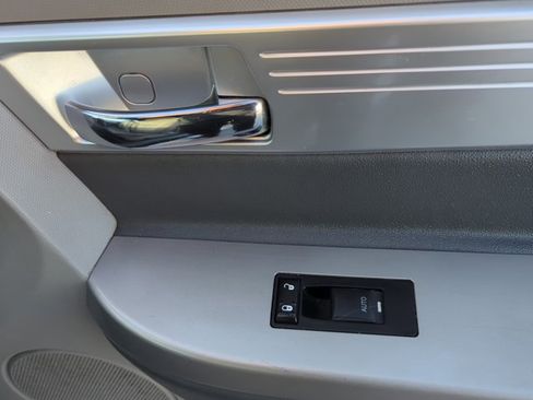 Used 2008 Chrysler Sebring Touring image 22