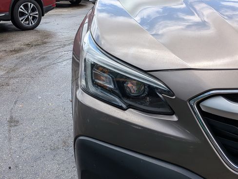 Used 2022 Subaru Outback Premium image 10