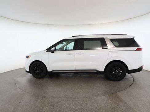 Used 2024 Kia Carnival SX image 7