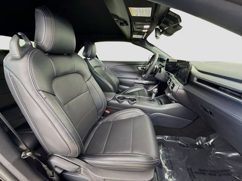 Used 2024 Ford Mustang GT Premium image 28