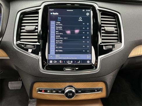 Certified 2023 Volvo XC90 B6 Plus w/ Protection Package Premier image 16