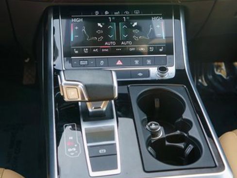Used 2020 Audi Q7 3.0T Premium Plus w/ Premium Plus Package image 21