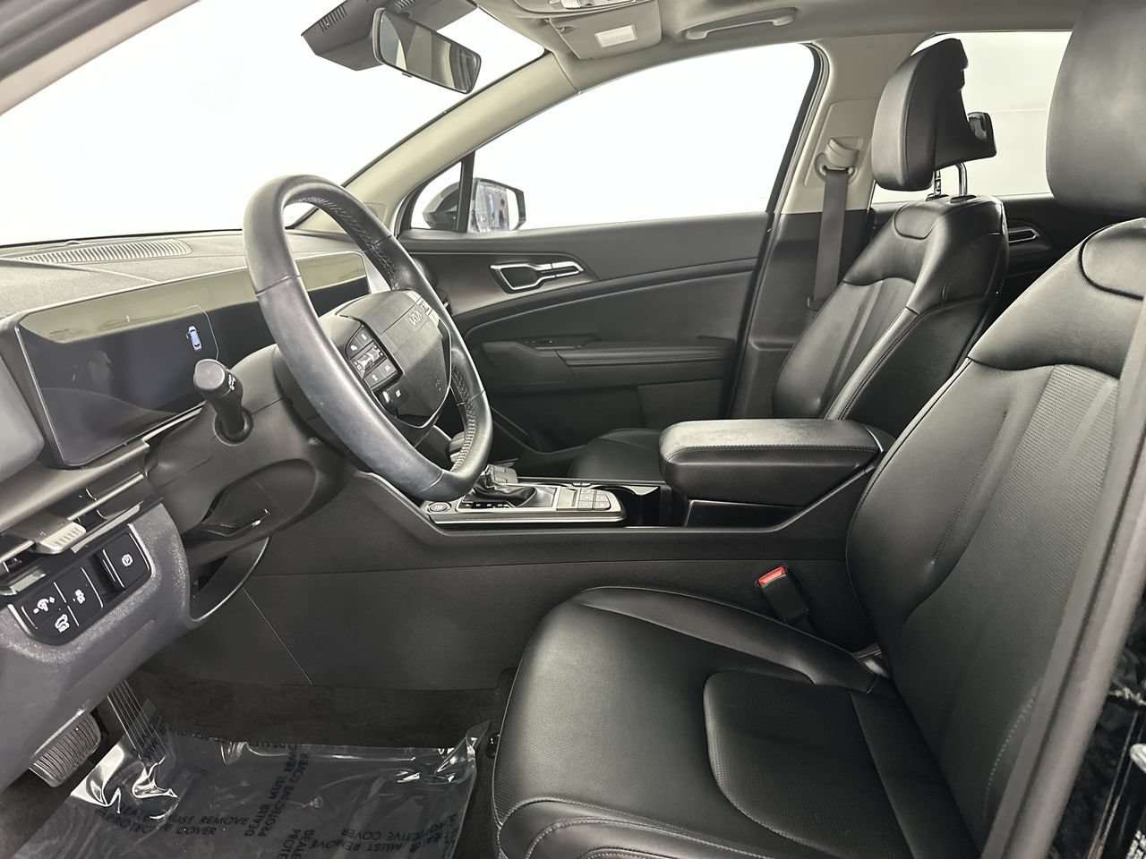 Certified 2026 Kia Sportage SX FWD image 2