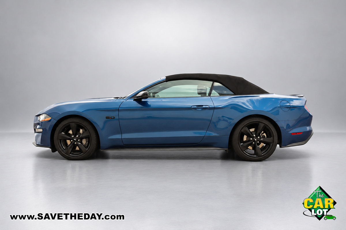 Used 2022 Ford Mustang GT Premium w/ Equipment Group 401A RWD image 6