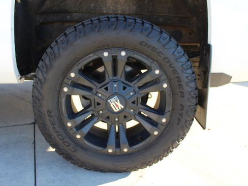 Used 2016 Chevrolet Silverado 1500 LT w/ All Star Edition image 38