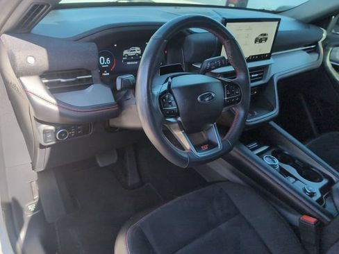 Used 2025 Ford Explorer ST AWD/4WD image 10
