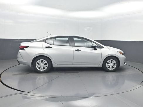 Used 2025 Nissan Versa S w/ Trunk Package FWD image 31