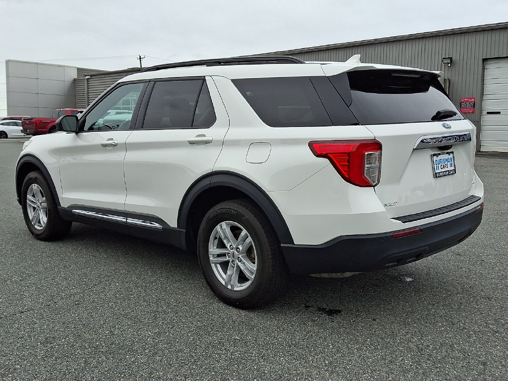 Used 2023 Ford Explorer XLT AWD/4WD image 4