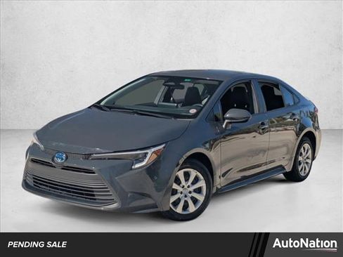 Used 2023 Toyota Corolla LE image 1