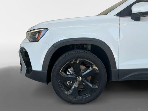 New 2025 Volkswagen Taos SEL image 14