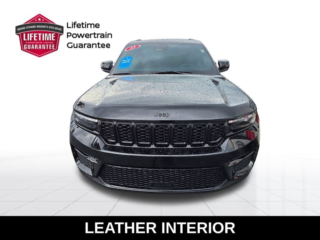 Used 2025 Jeep Grand Cherokee Limited w/ Black Appearance Package RWD image 5