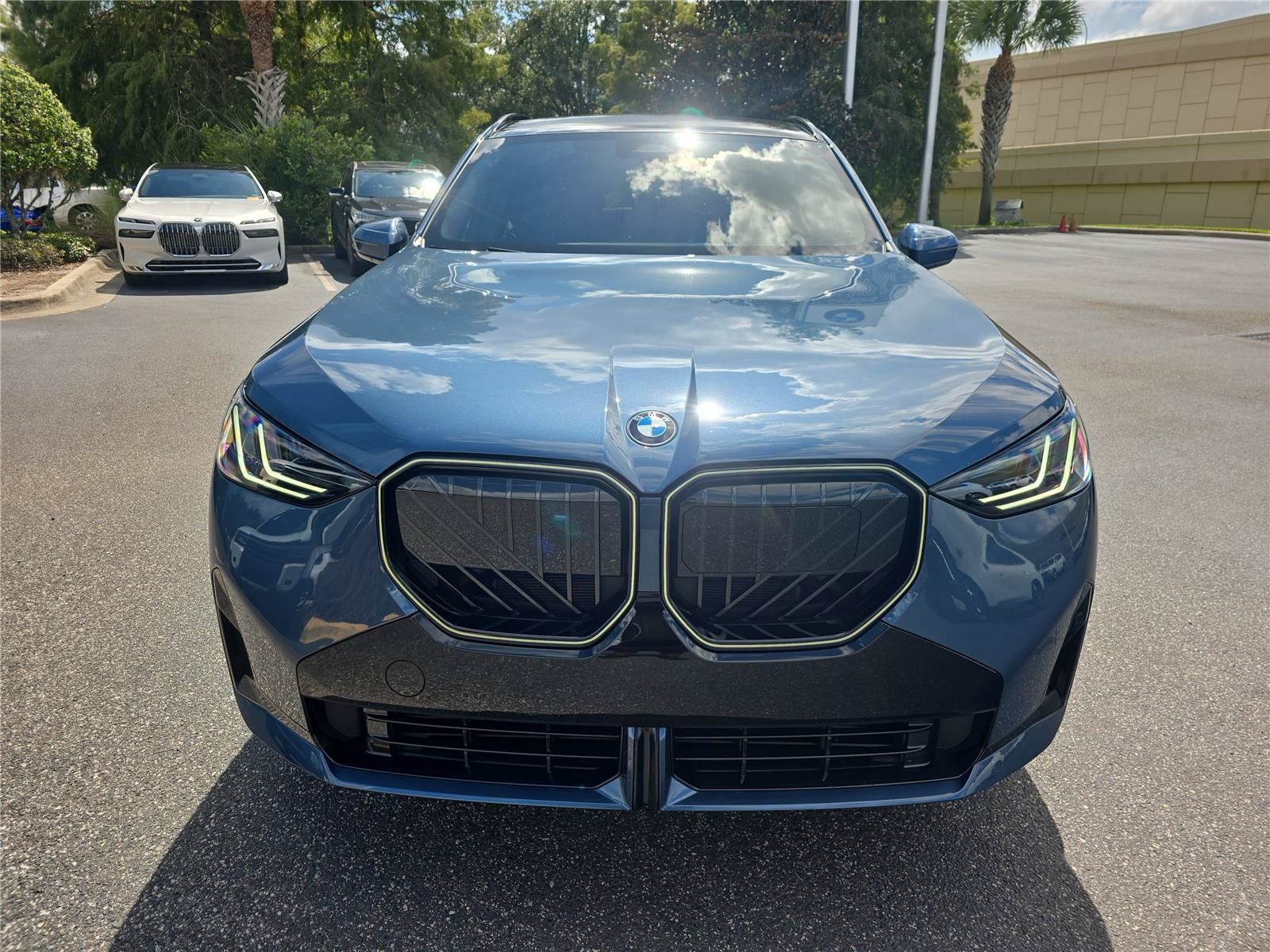 Certified 2026 BMW X3 xDrive30i w/ M Sport Package AWD/4WD image 2